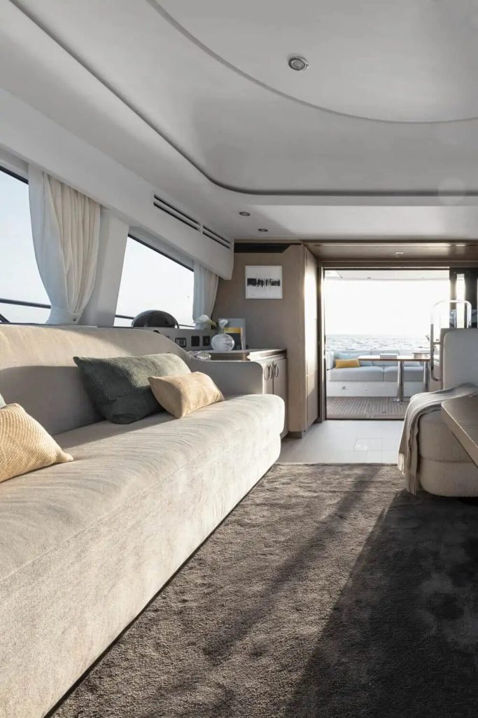 Azimut Fly 53