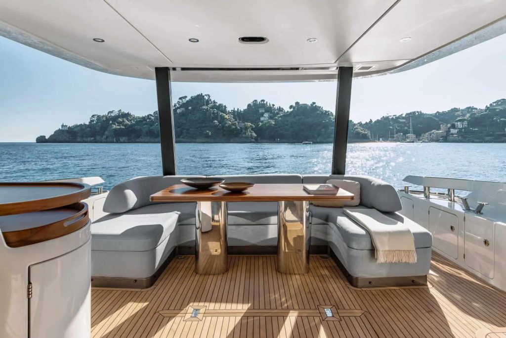 Azimut Fly 68