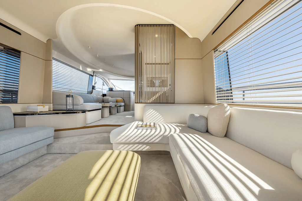 Azimut Fly 68