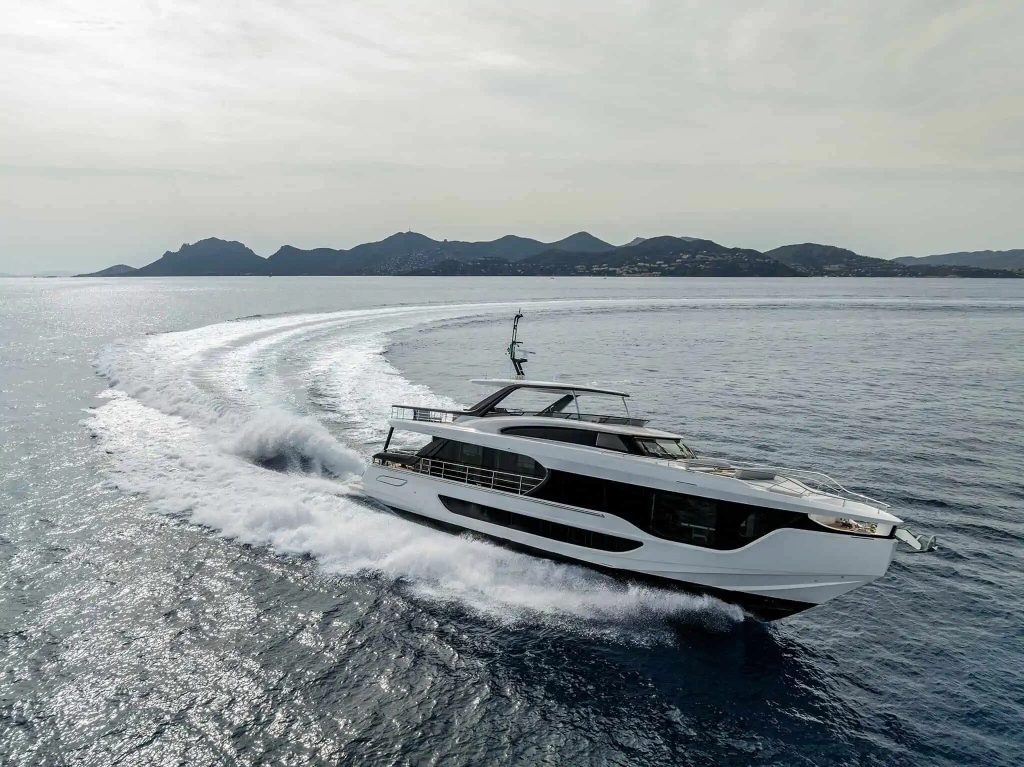 Azimut Grande 26M