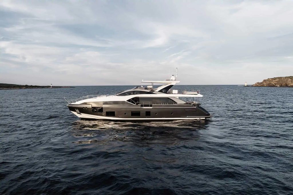 Azimut Grande 27M