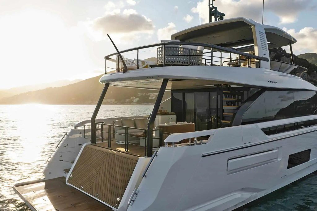 Azimut Fly 82