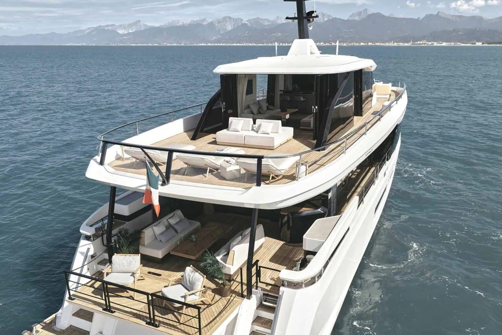 Azimut Grande 30M