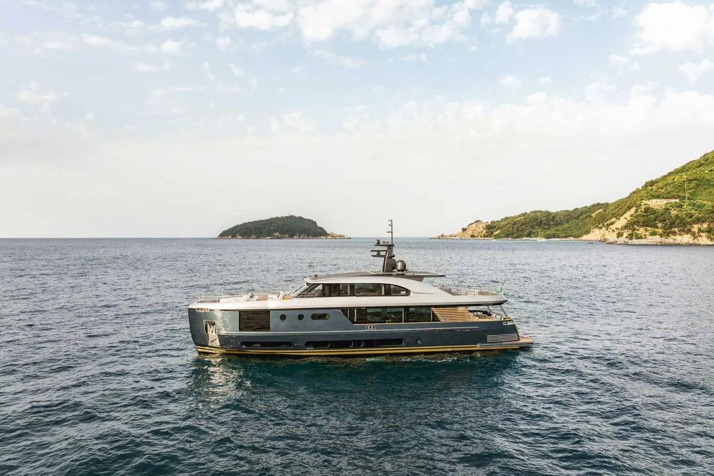 Azimut Magellano 30M