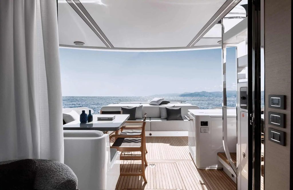 Azimut S8