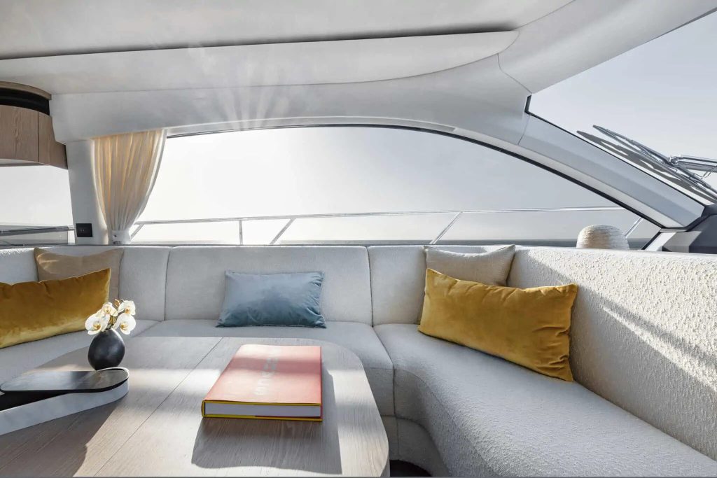 Azimut Fly 53