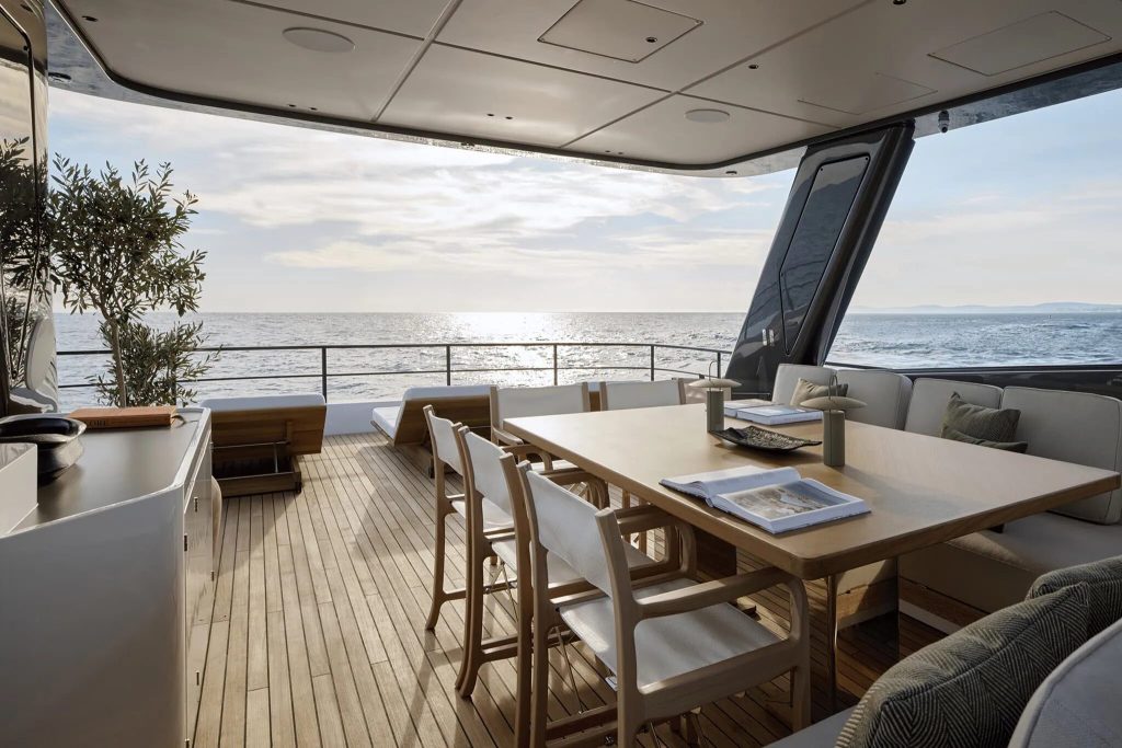 Azimut Magellano 27M