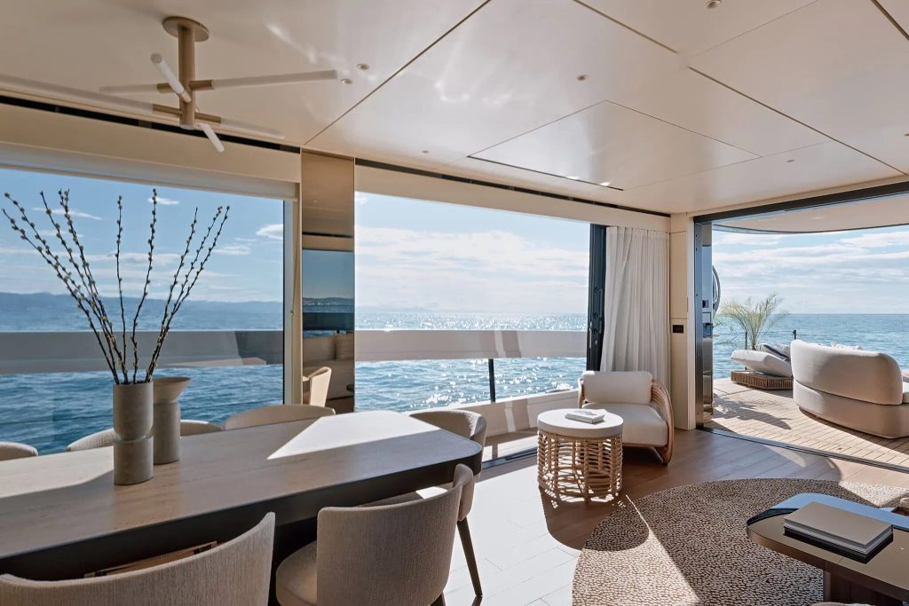 Azimut Seadeck 9