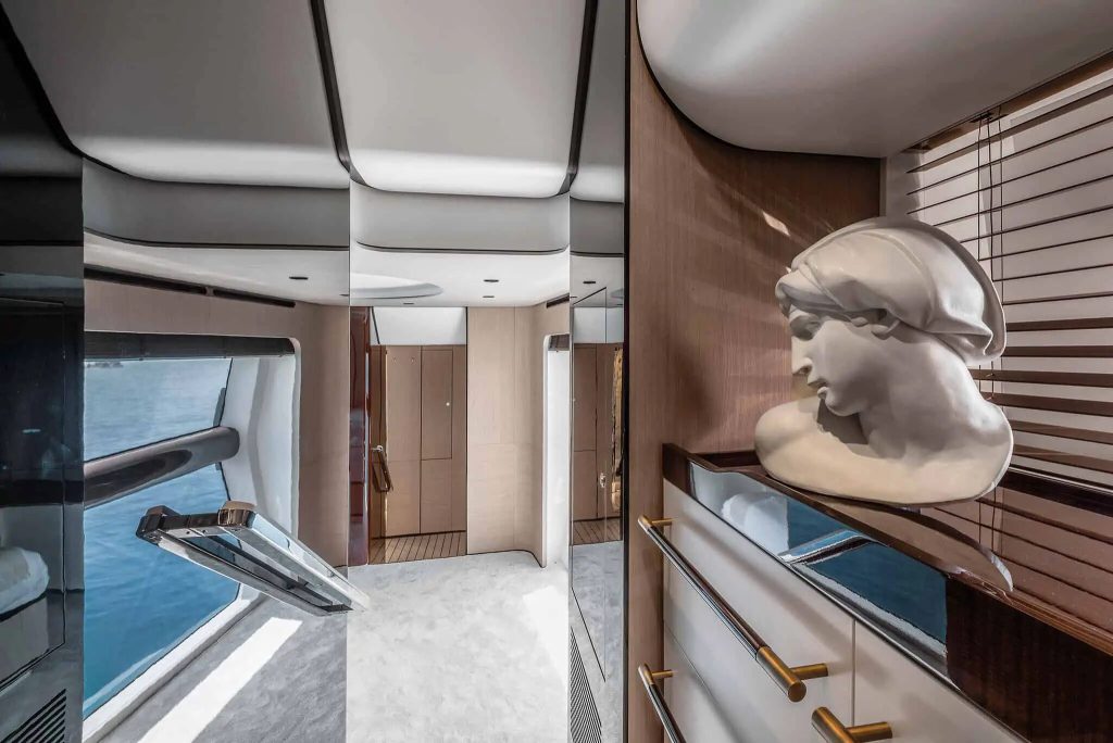 Azimut Grande 27M