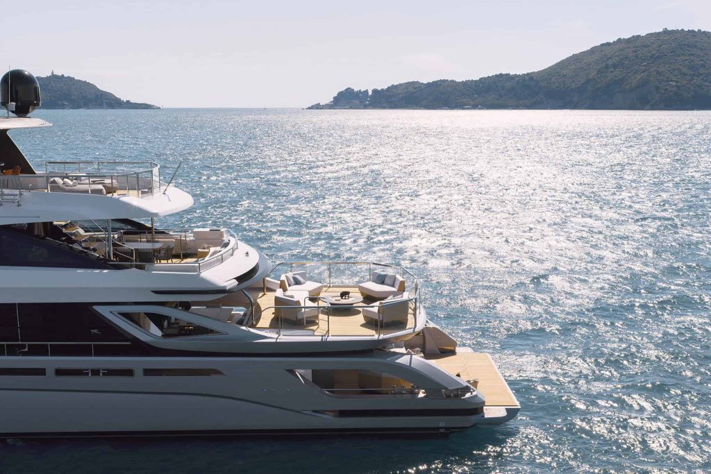 Azimut Grande Trideck