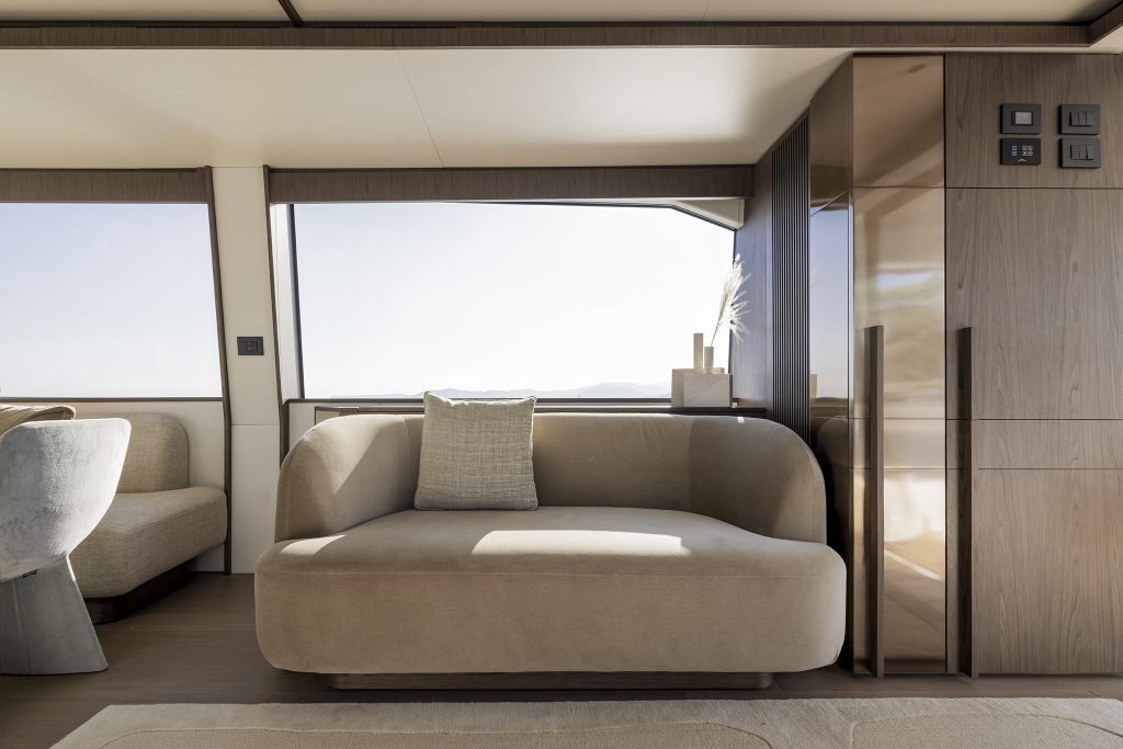 Azimut Fly 72