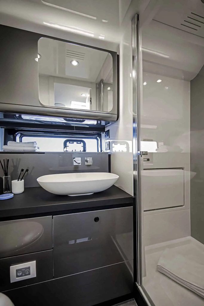 Azimut Verve 48
