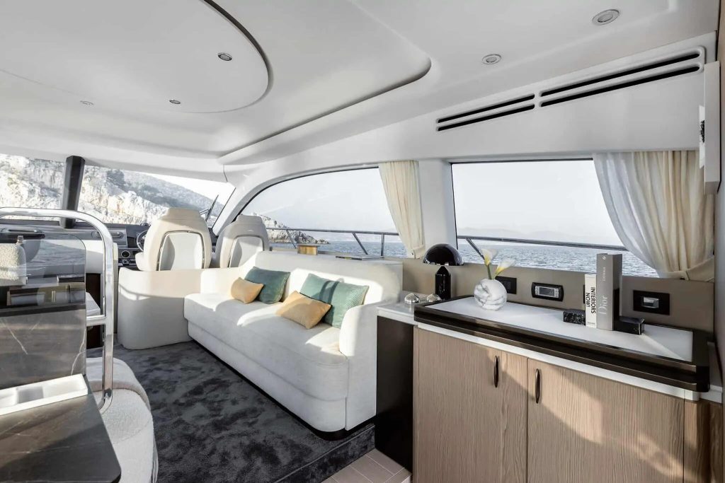 Azimut Fly 53