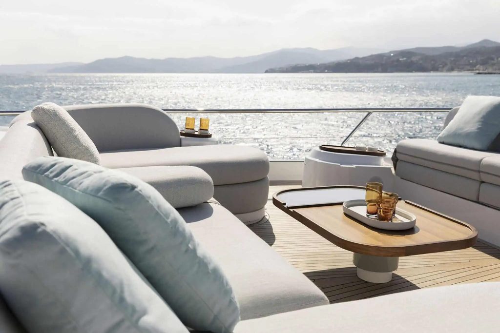 Azimut Fly 72