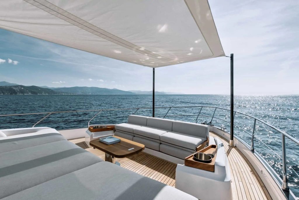 Azimut Fly 68