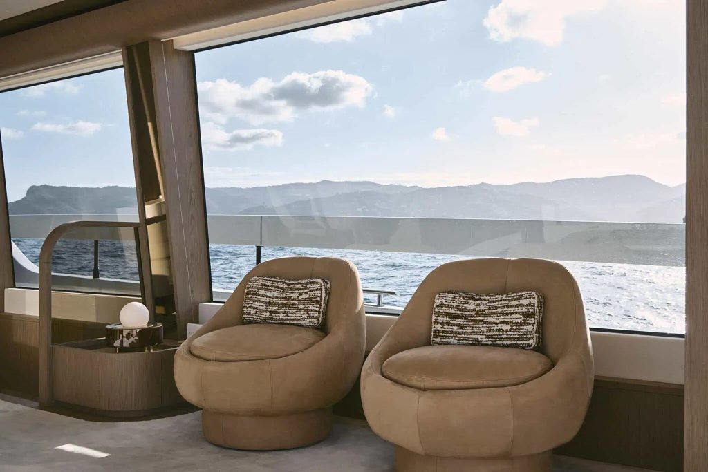Azimut Fly 82