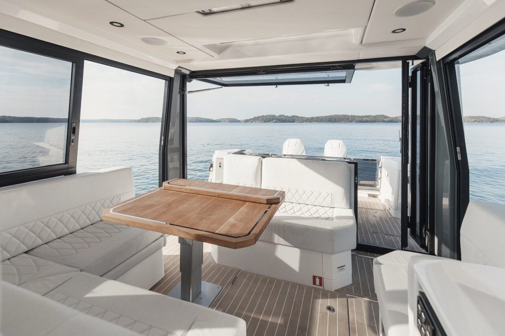 Saxdor 400 GTC — From relaxing to entertaining