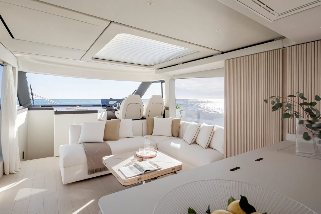 Azimut Seadeck 6
