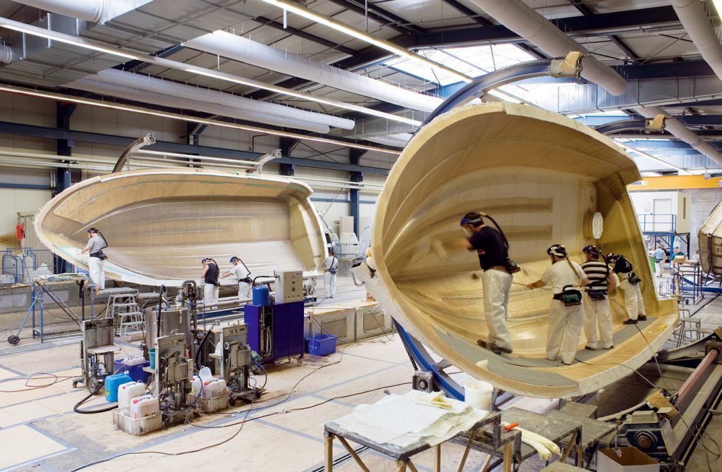 BAVARIA motor-yacht hull under construction