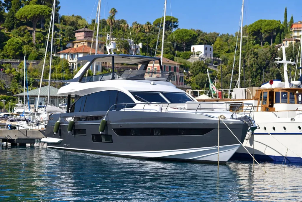 Azimut Fly 72 2025 — listing image 2