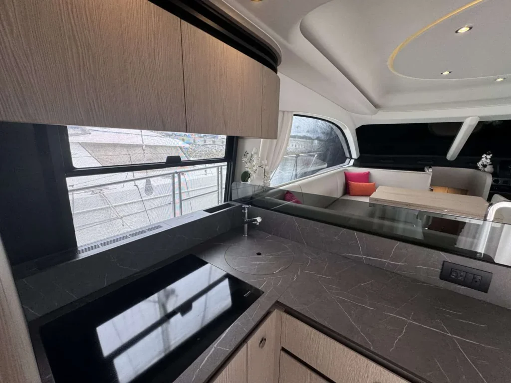 Azimut Fly 53 2022 — listing image 41