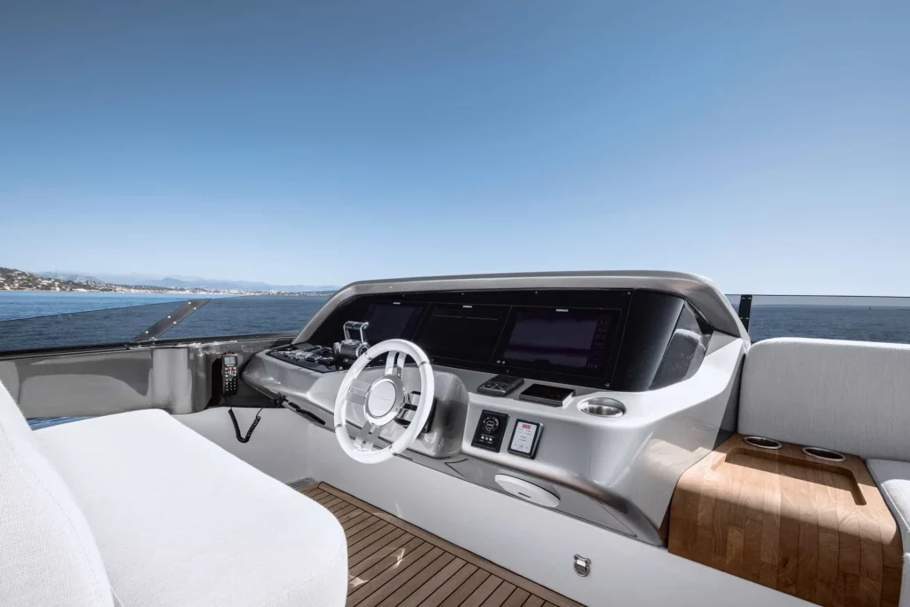 Azimut S10 2022 — listing image 7