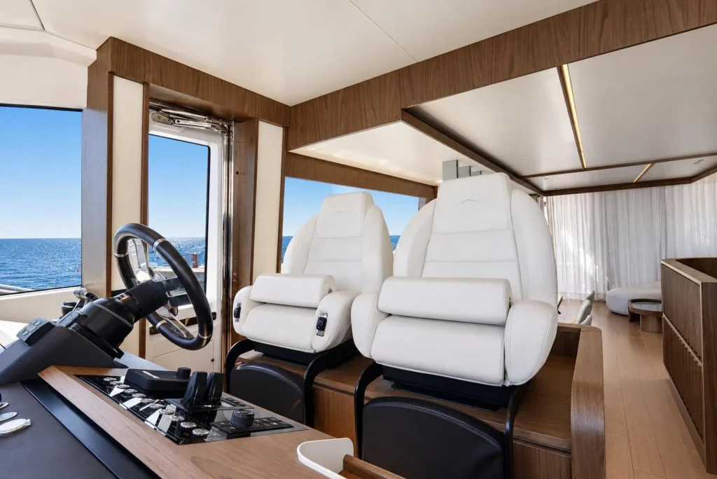 Azimut Fly 72 2025 — listing image 12