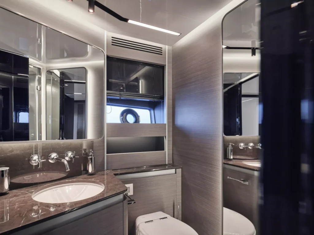 Azimut S10 2021 — listing image 26