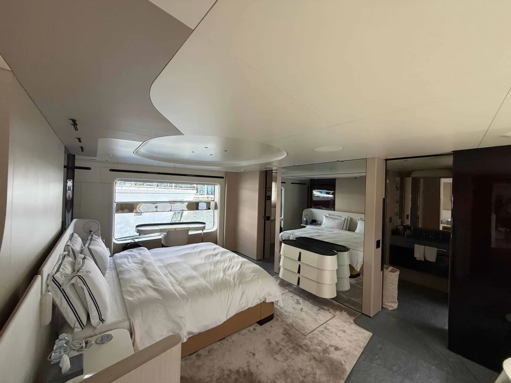 Azimut Grande Trideck 2021 — listing image 40