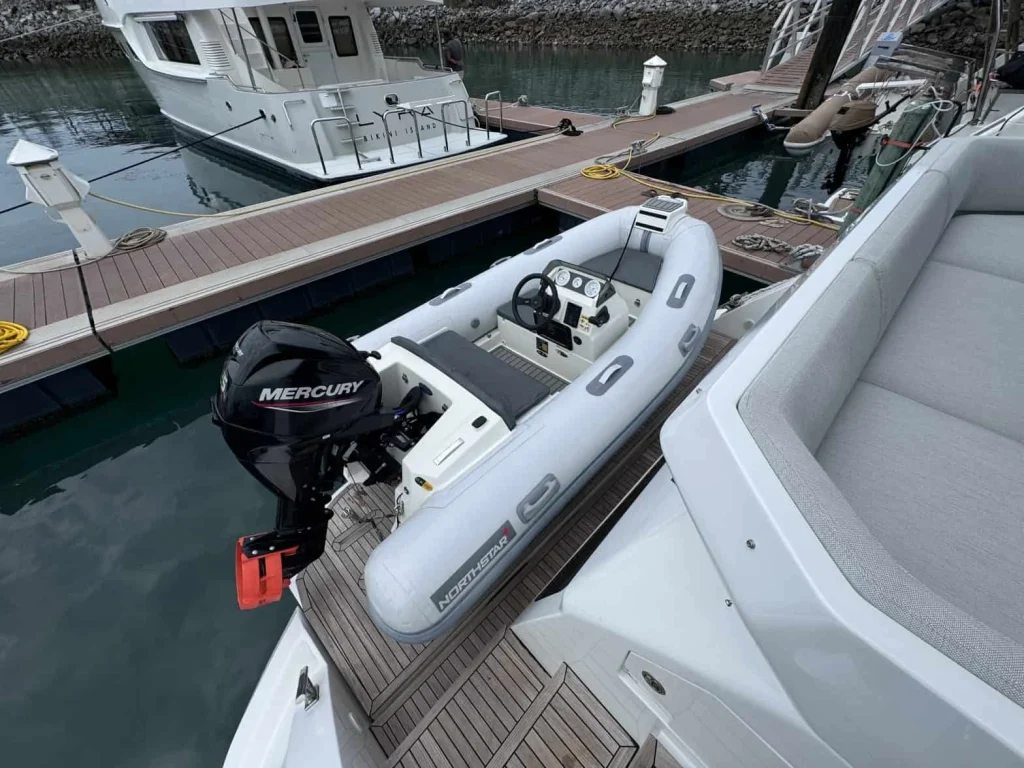 Azimut Fly 53 2022 — listing image 18