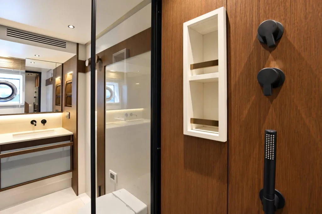 Azimut Fly 72 2025 — listing image 18