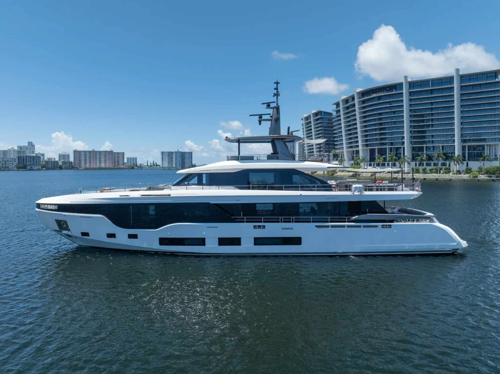 Azimut Grande 36 Metri 2026 — listing image 5