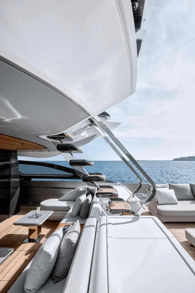 Azimut S10 2022 — listing image 5