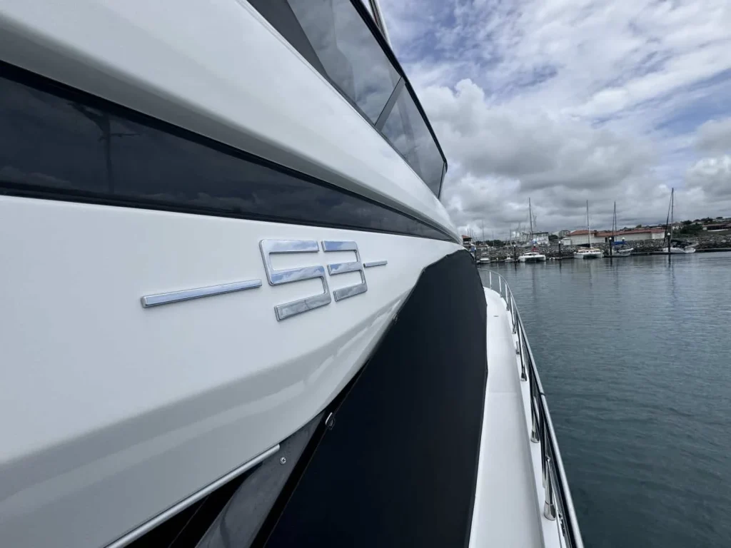 Azimut Fly 53 2022 — listing image 22