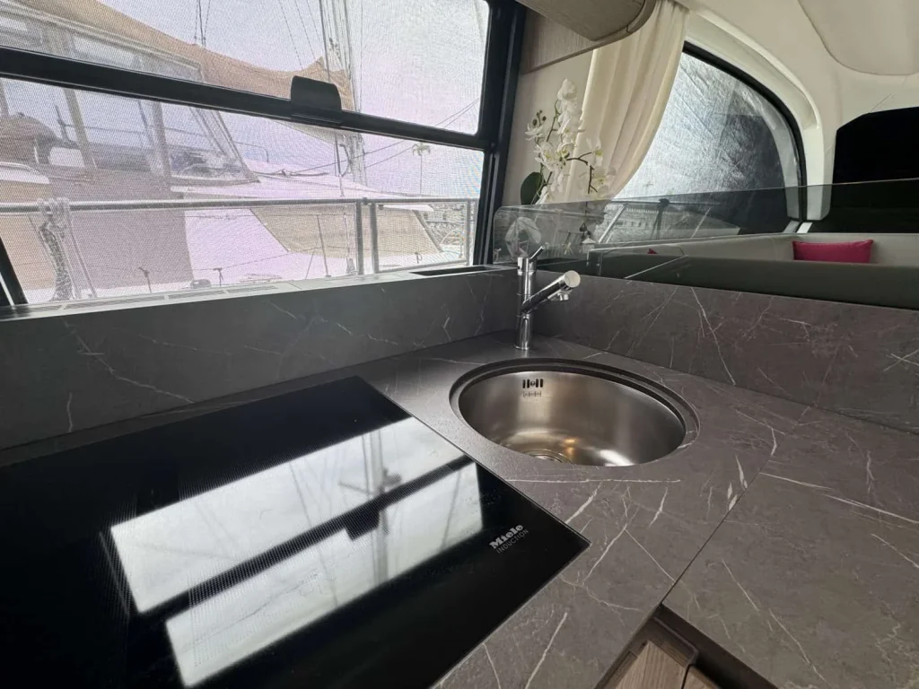Azimut Fly 53 2022 — listing image 65