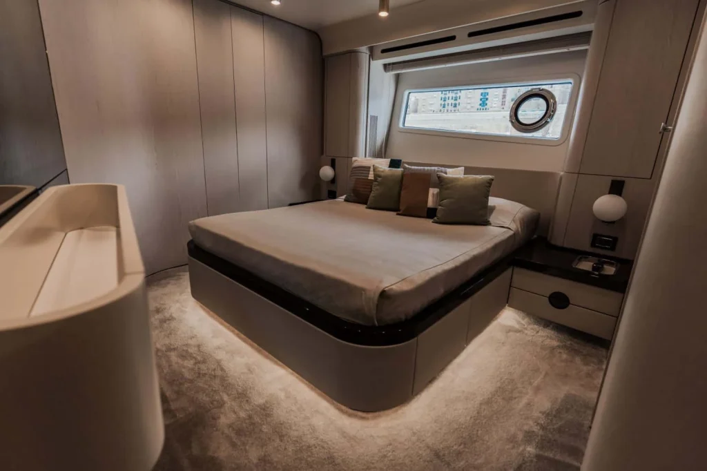 Azimut Fly 78 2021 — listing image 24
