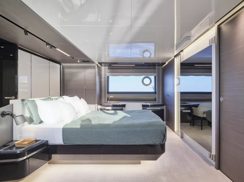 Azimut S10 2021 — listing image 20