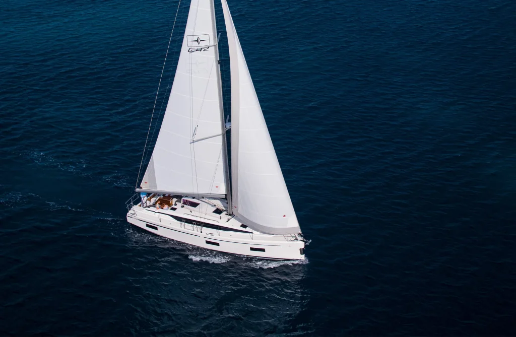 Bavaria C42 — photo 2