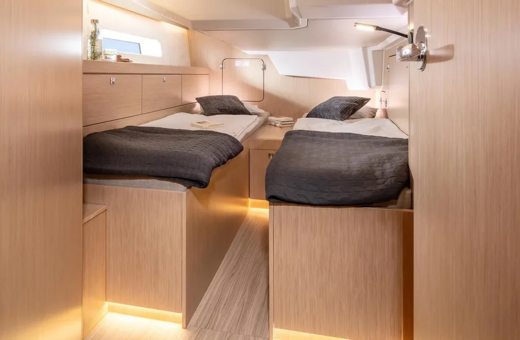 Bavaria C46 — photo 9