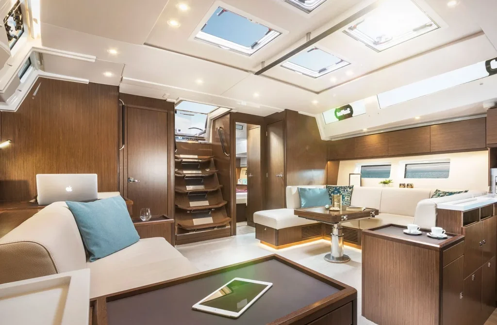 Bavaria C57 — photo 7